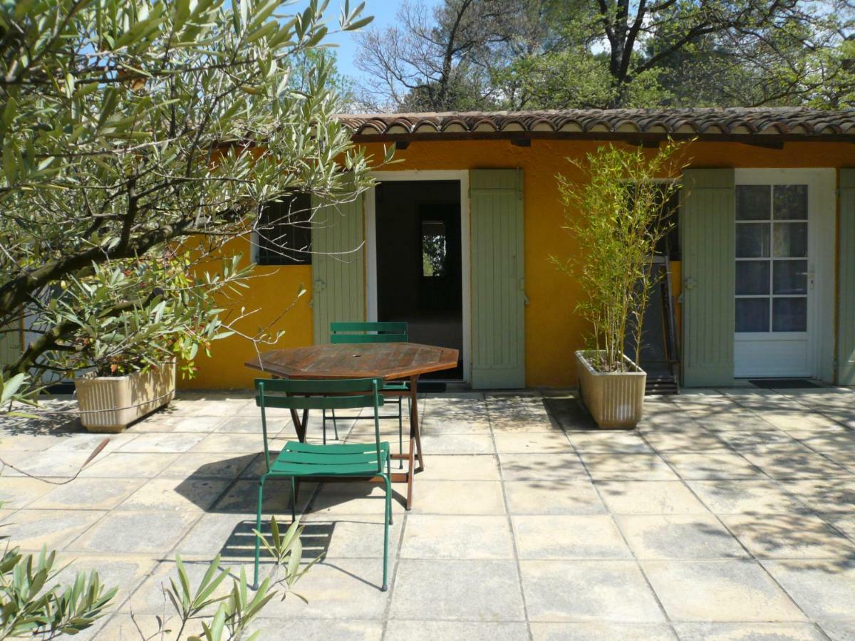 Chambres d'hôtes de la gardy Eyragues Exterior foto